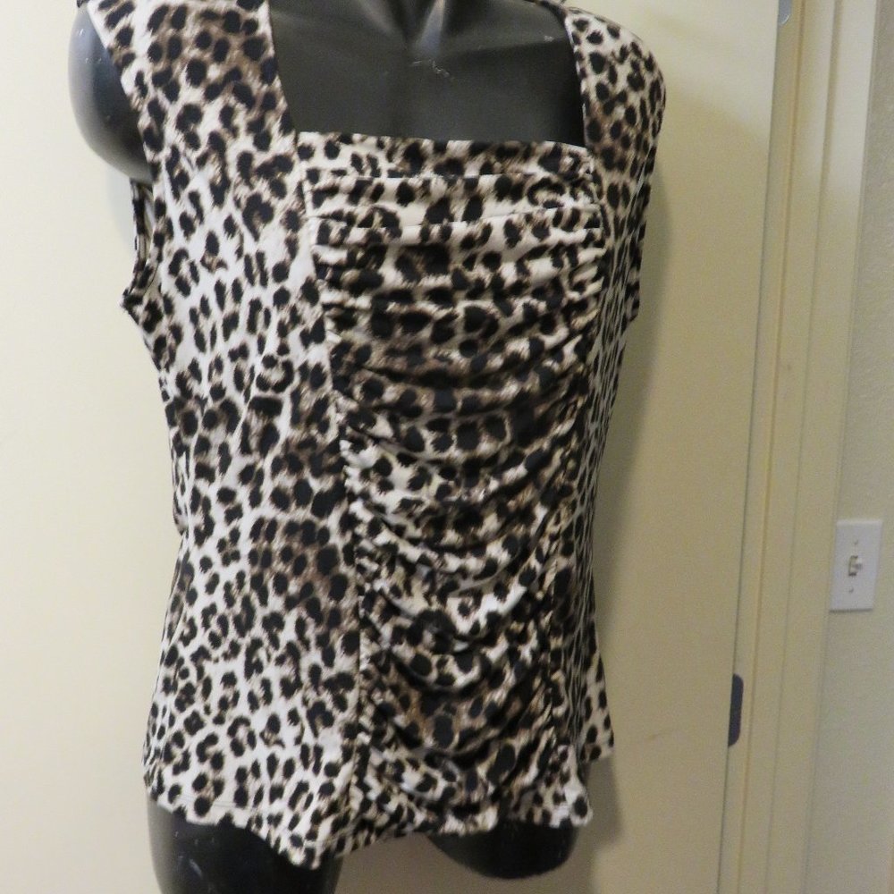 STYLE & CO  XL  ANIMAL PRINT STRETCH TOP W/RUCHING